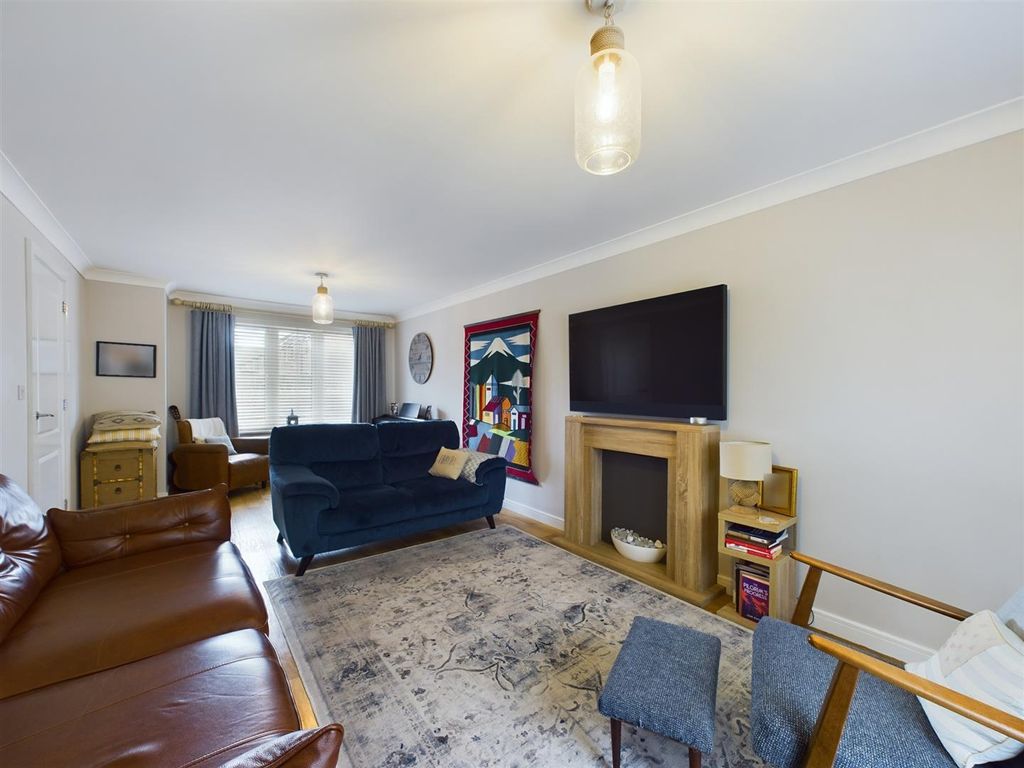 Additional image 9 of 4 bed detached house for saleClos Y Mametz, Porthcawl CF36