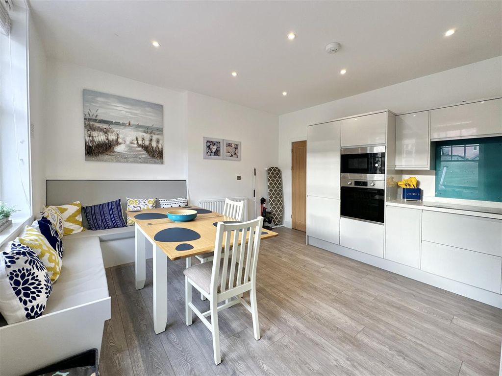 Additional image 8 of 2 bed flat for saleFore Street, Brixham TQ5