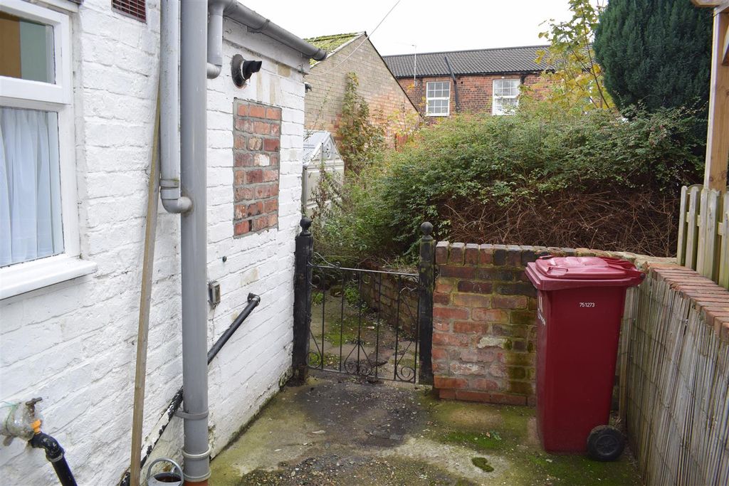 Additional image 8 of 2 bed terraced house for saleQueen Street, Brigg DN20