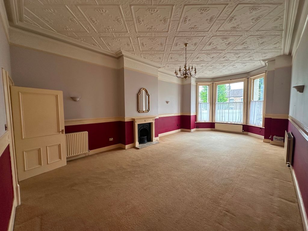 Additional image 4 of 1 bed flat for saleFlat, The Manor House, High Street, Newnham GL14