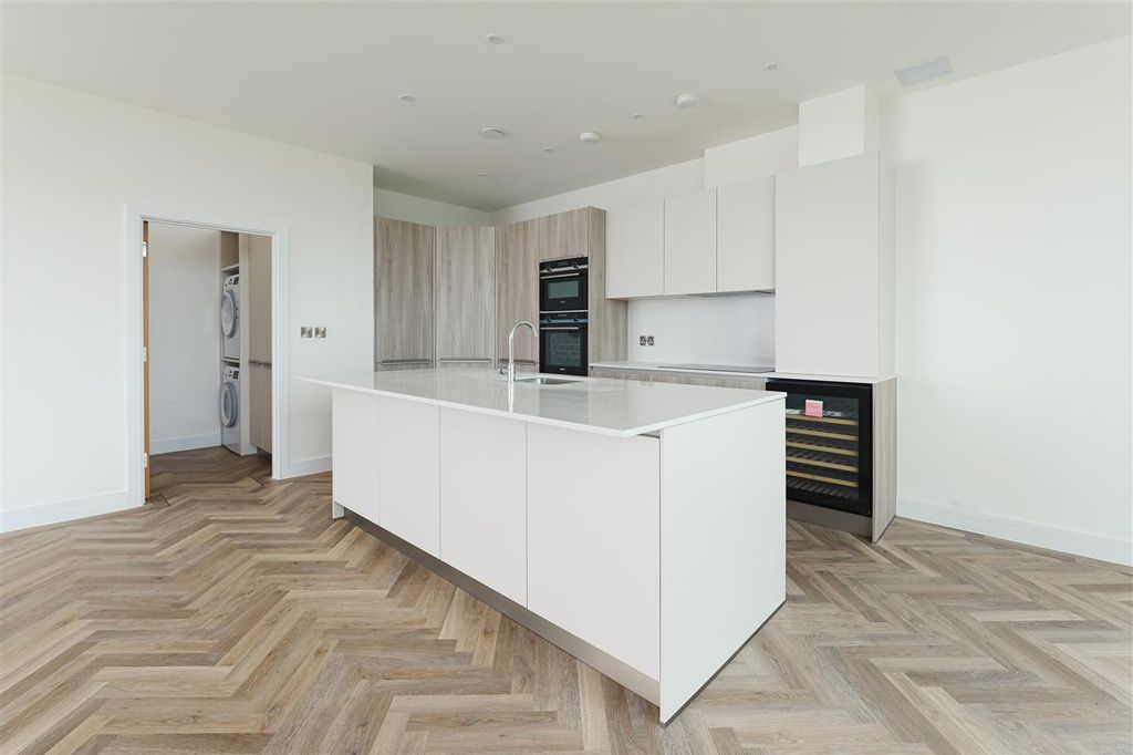 Additional image 6 of 2 bed flat for saleThe Fairways, Convent Road, Broadstairs CT10