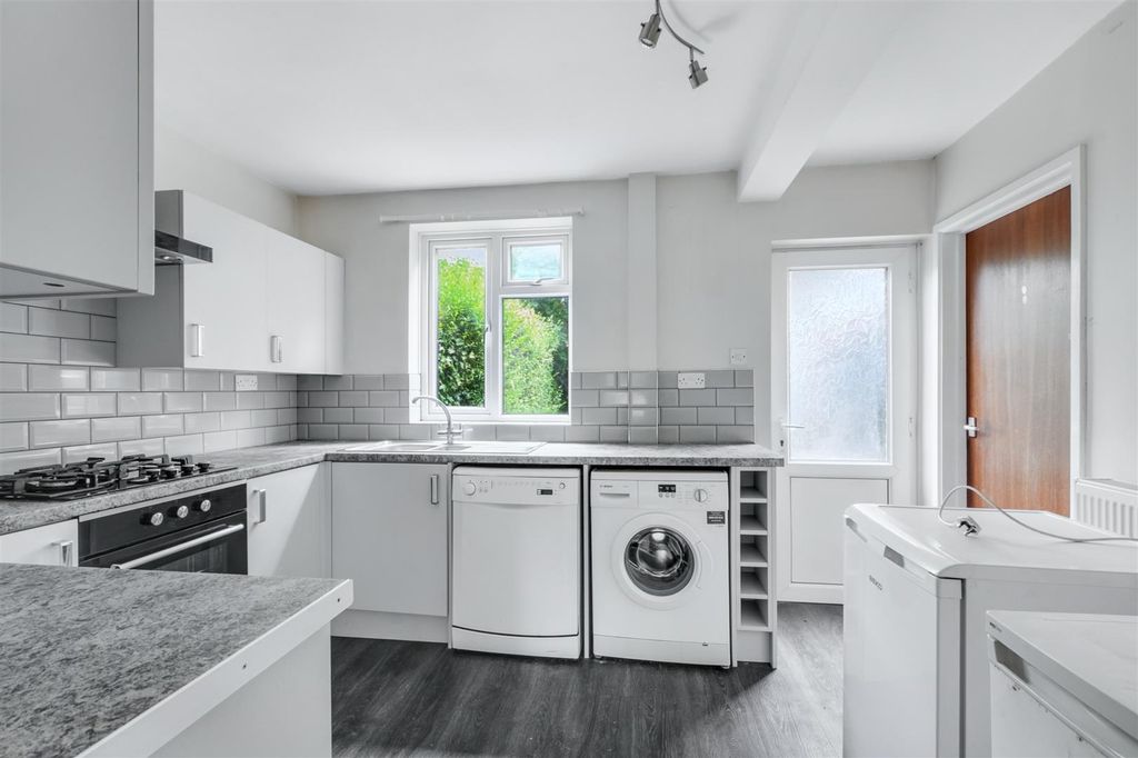 Additional image 6 of 3 bed property for saleWollaton Road, Beeston, Nottingham NG9