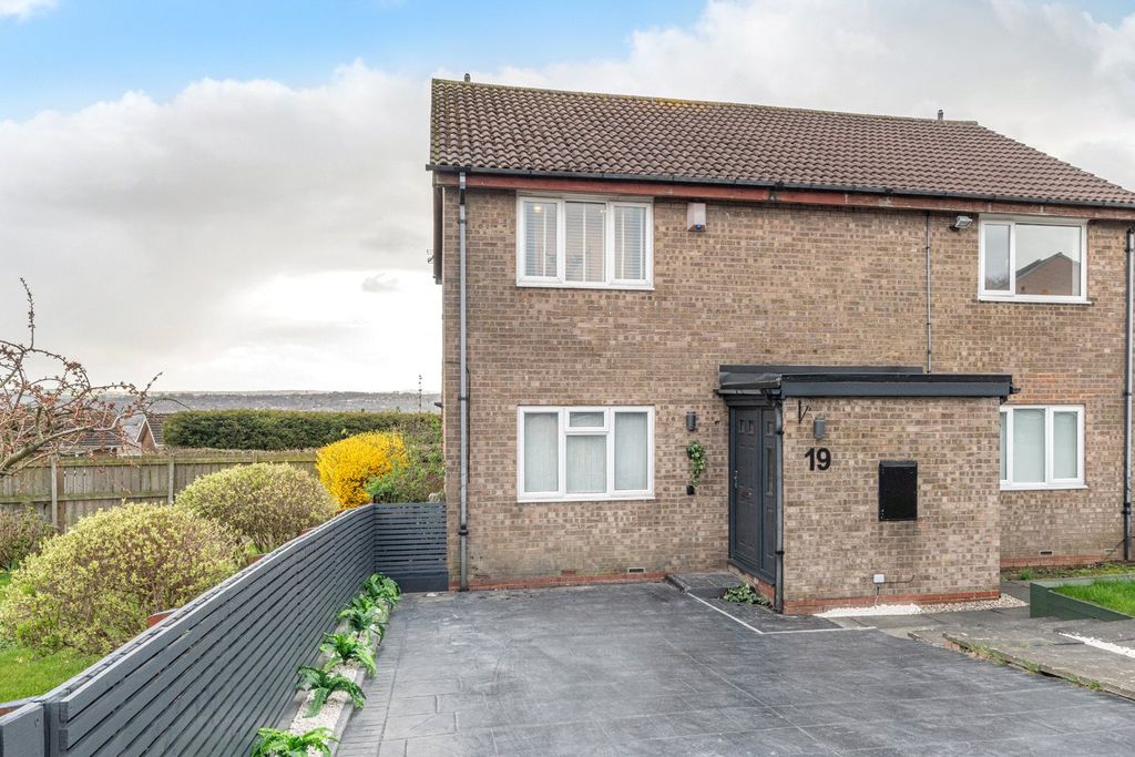 2 bed flat for saleAldeburgh Avenue, Newcastle Upon Tyne, Tyne And Wear NE15