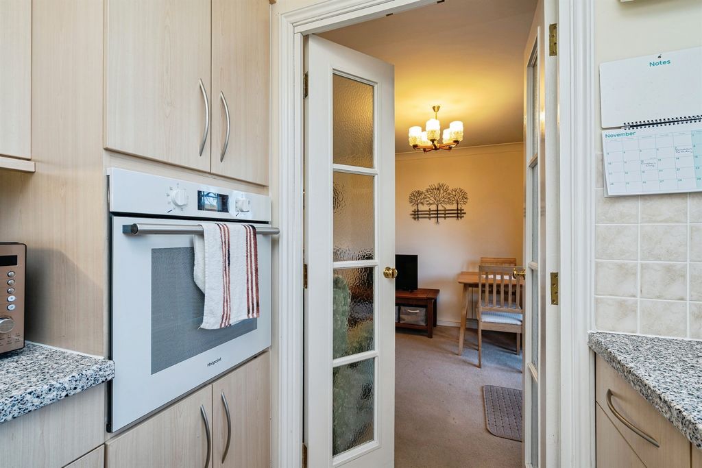 Additional image 9 of 2 bed flat for saleHanbury Court, Thetford IP24