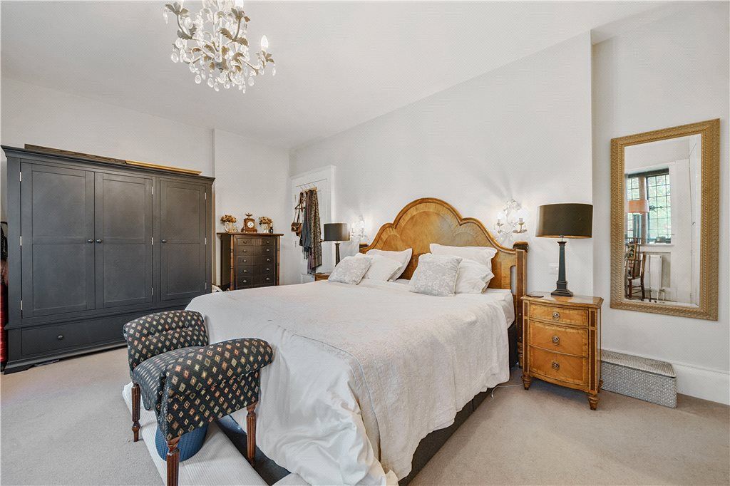 Additional image 7 of 2 bed flat for saleMavelstone Road, Bickley, Kent BR1