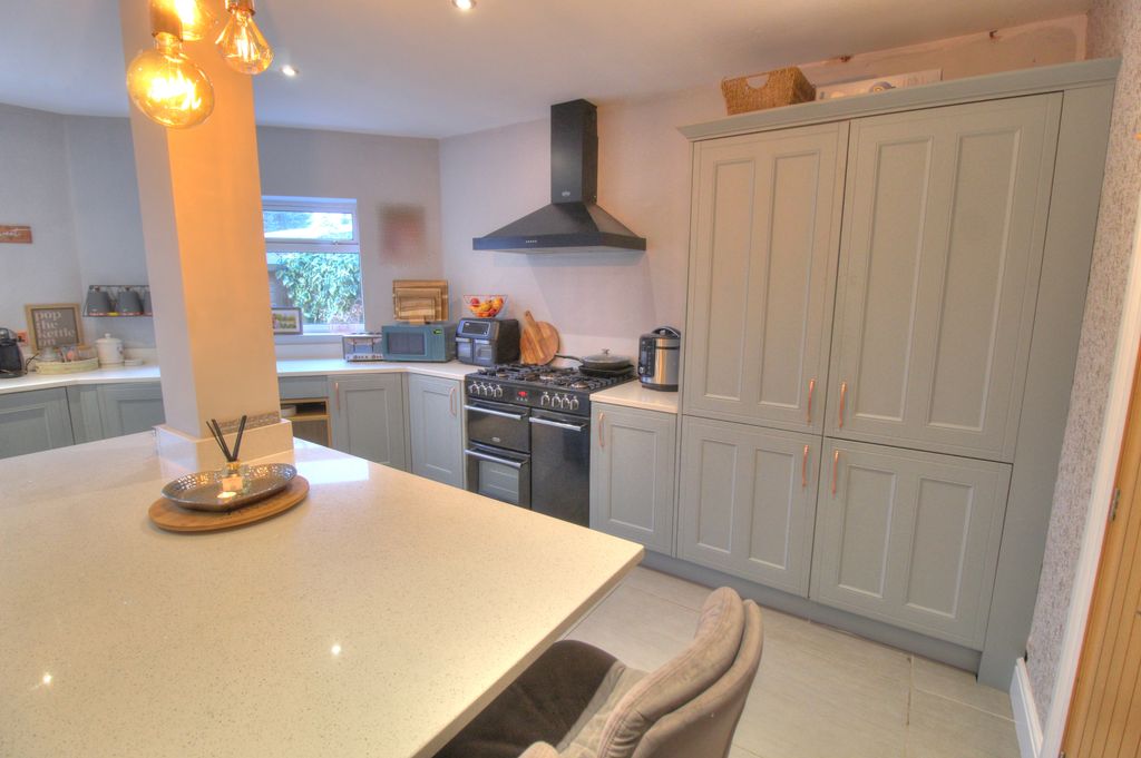 Additional image 10 of 3 bed detached house for saleAmblecote Road, Brierley Hill DY5