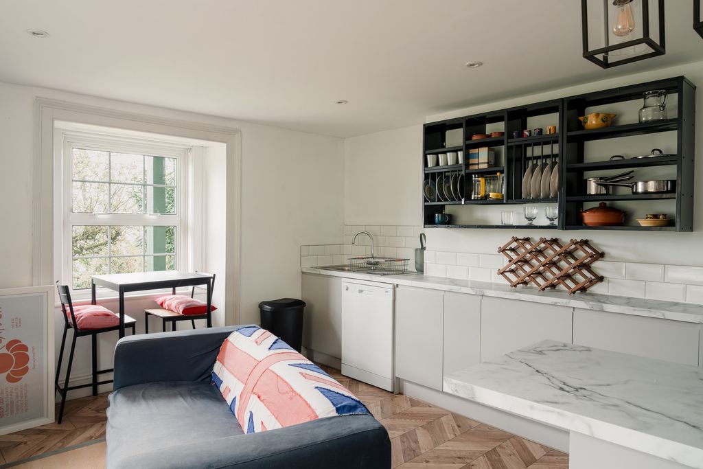 Additional image 34 of 6 bed semi-detached house for saleWoodlands, Portishead, Somerset BS20