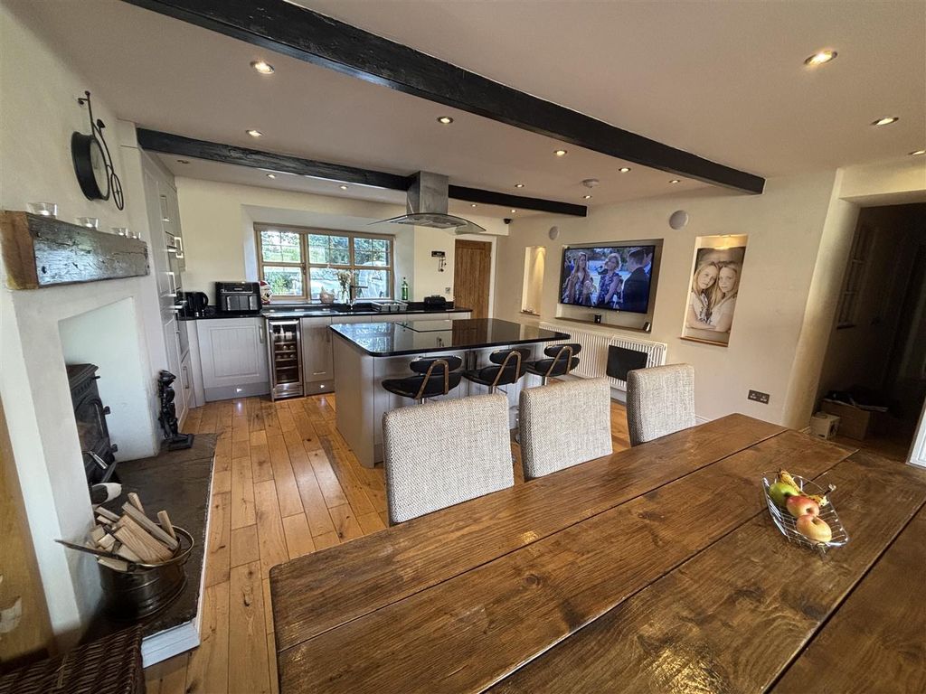 Additional image 3 of 5 bed detached house for saleNew Houses, Back Lyon Street, Queensbury BD13