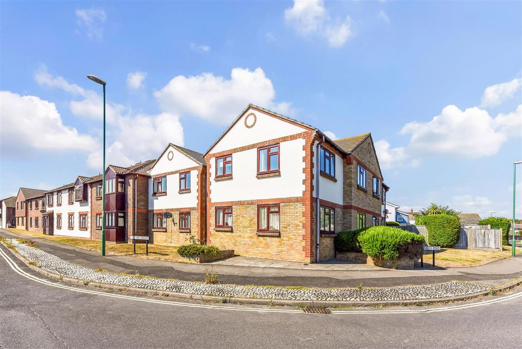 1 bed flat for saleWindmill Court, East Wittering, Chichester PO20