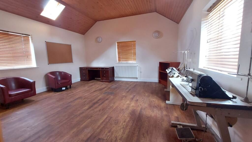 Additional image 37 of 4 bed farmhouse for saleDyke Drove, Bourne PE10