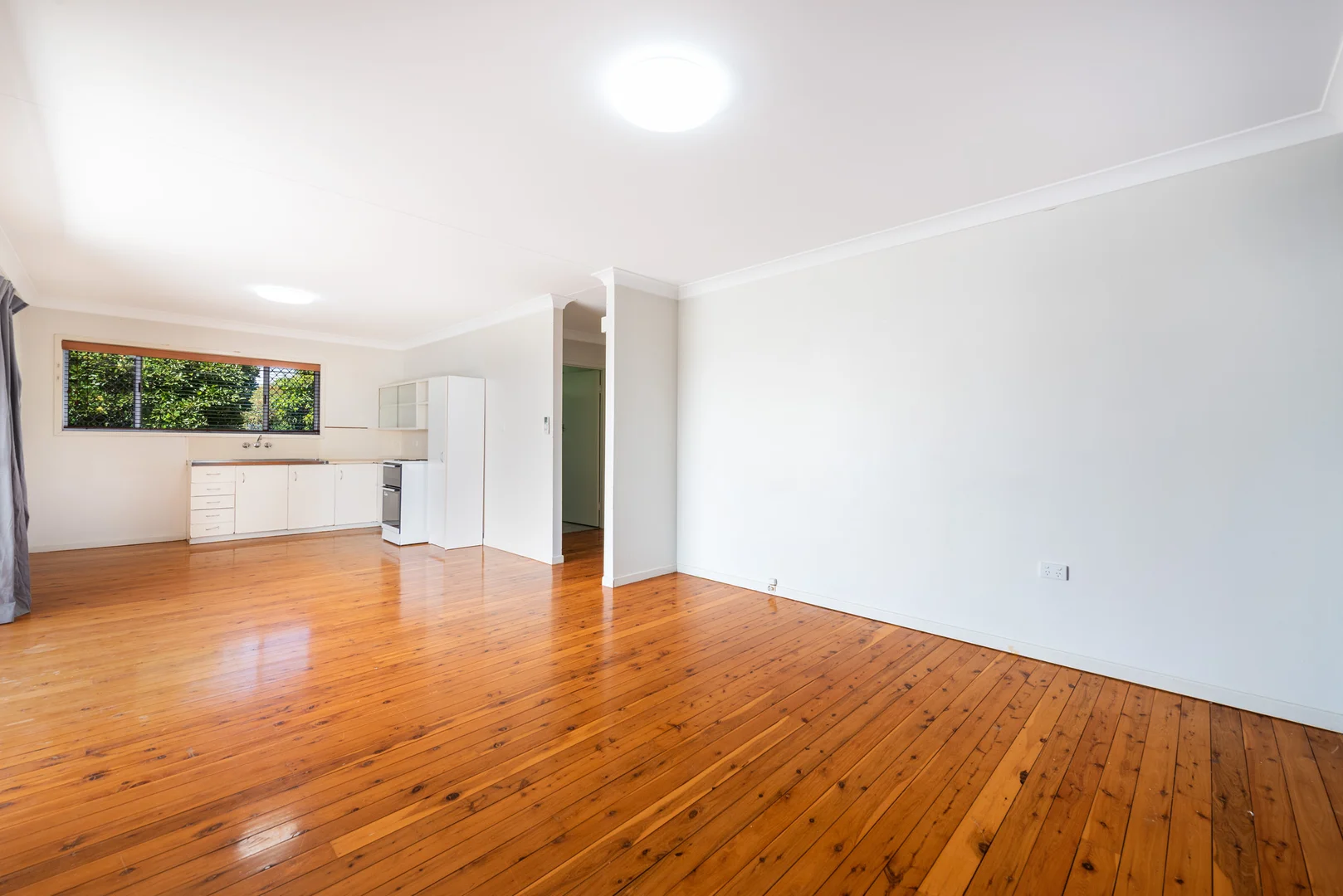 Additional image 4 of Unit 4/106 Taylor Street, Newtown QLD 4350