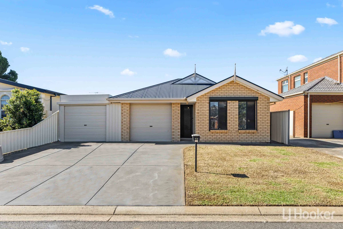 13 Grace Boulevard, Smithfield Plains SA 5114