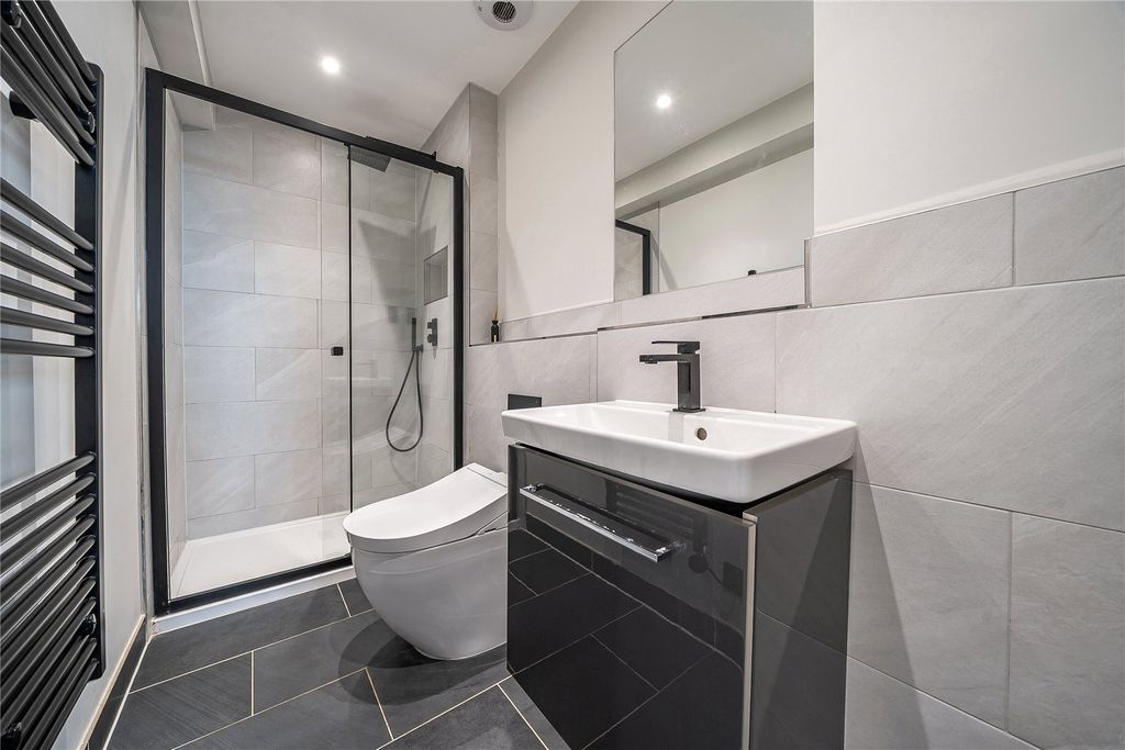 Additional image 12 of 2 bed flat for saleWoodlands Road, Bromley BR1