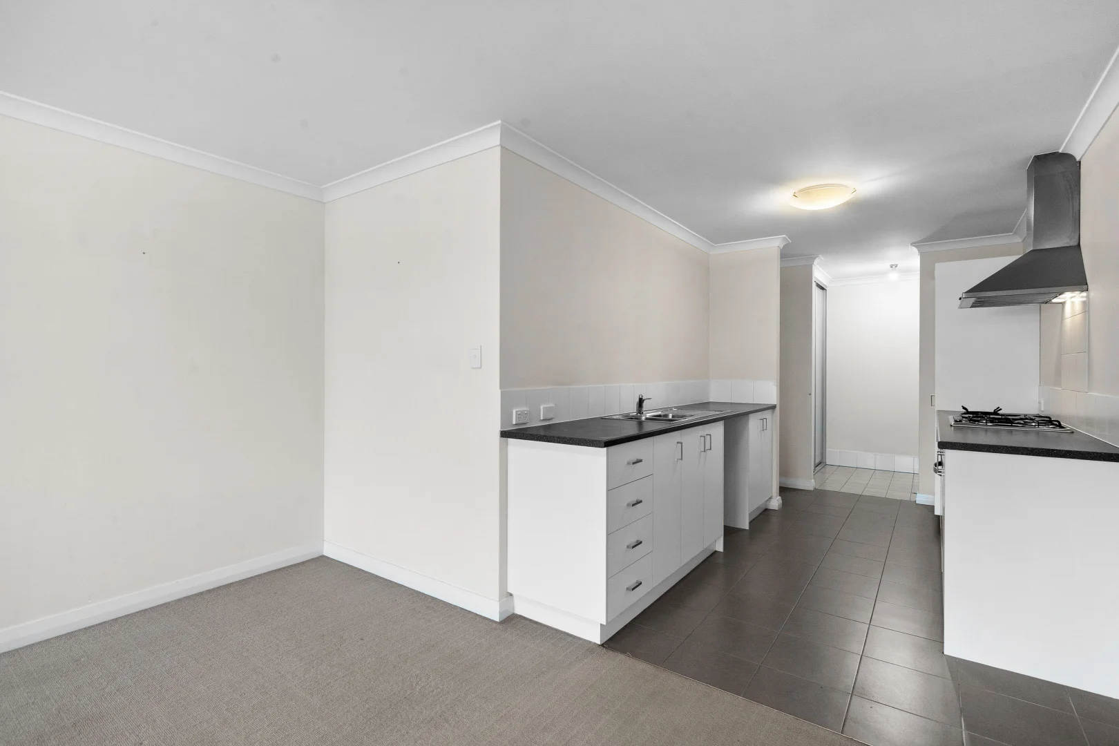 Additional image 11 of 1/7 Pyrenees Parkway, Baldivis WA 6171