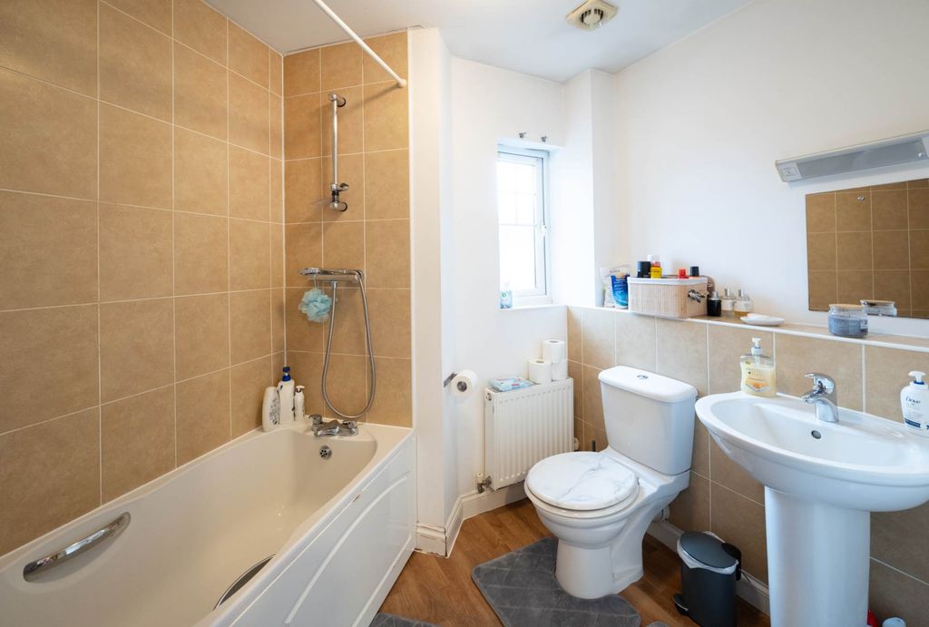 Additional image 10 of 2 bed flat for saleRiverside Close, Bridgwater TA6