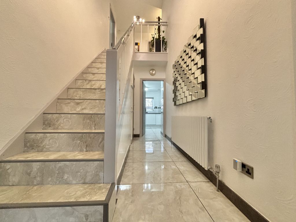Additional image 17 of 5 bed detached house for saleClifton Drive, South Shore FY4