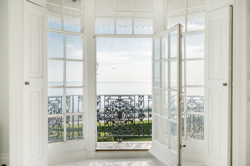 Additional image 2 of 7 bed terraced house for saleRoyal Crescent, Brighton, East Sussex BN2