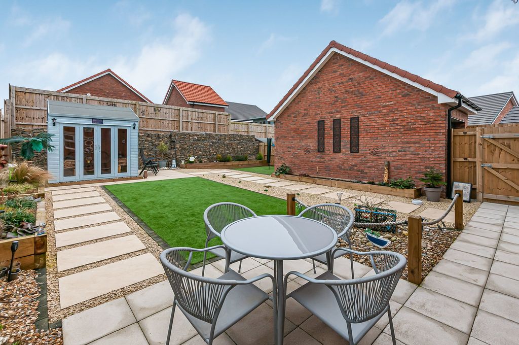 Additional image 18 of 2 bed bungalow for saleTowse Pasture, Bridlington YO16