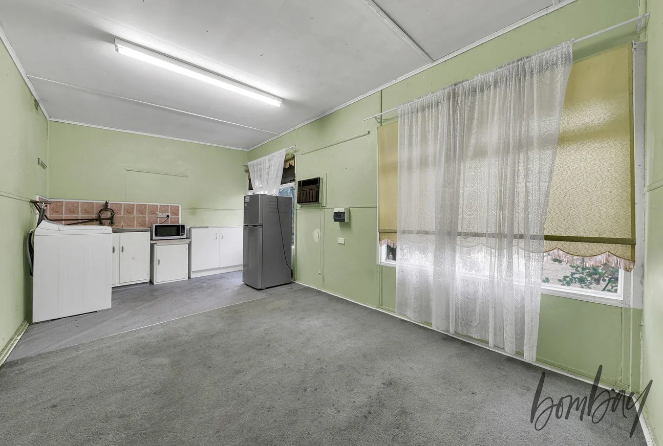 Additional image 11 of 22 Hales Crescent, Jacana VIC 3047
