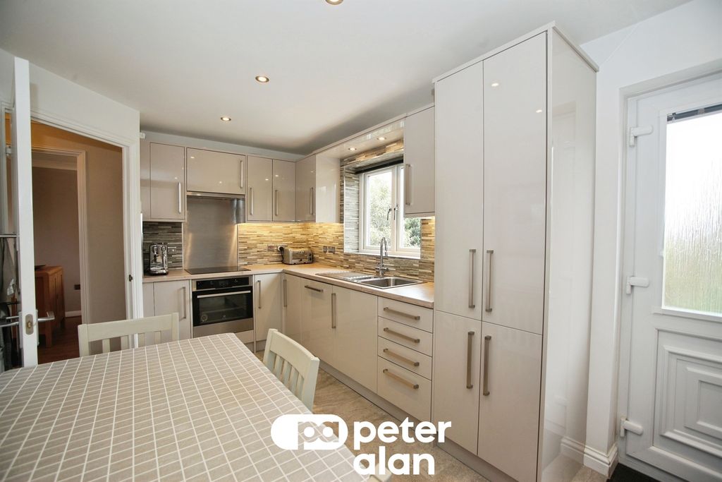 Additional image 7 of 4 bed detached house for saleCoed Y Bryn, Blackwood NP12