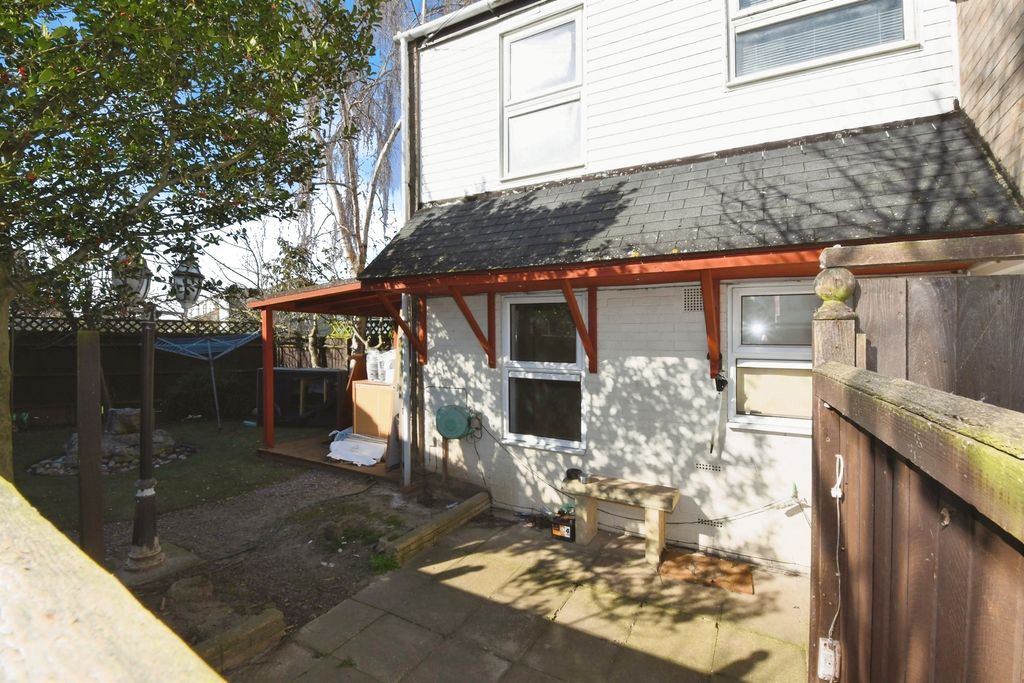 Additional image 5 of 2 bed flat for saleCarver Road, Boston PE21
