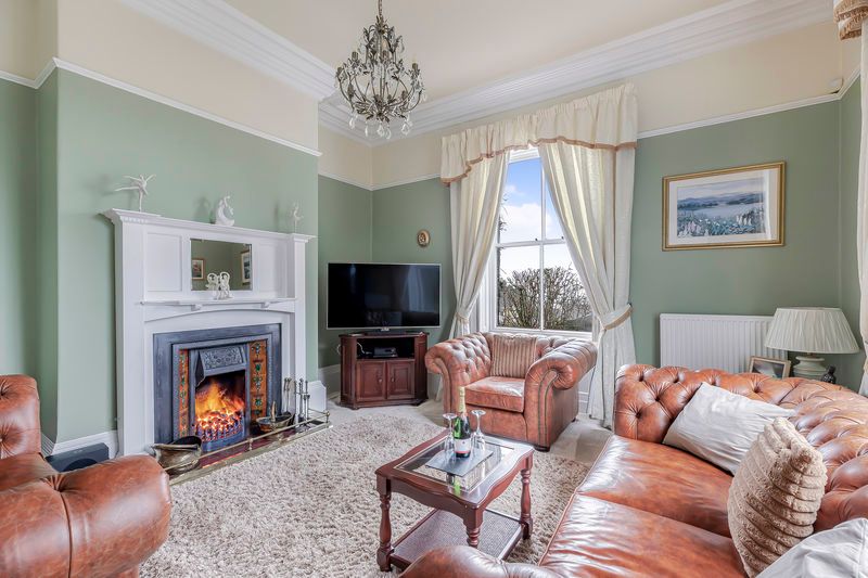 6 bed property for saleMoorside Road, Eccleshill BD2 photo 5