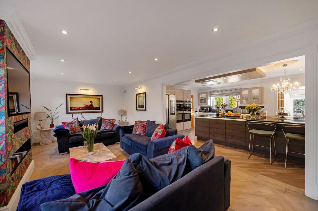 Additional image 7 of 5 bed detached house for saleDivision Lane, Blackpool FY4