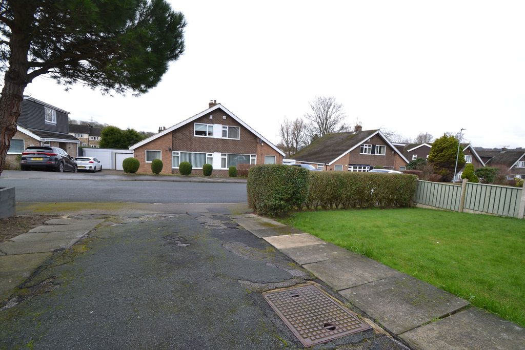 Additional image 16 of 3 bed chalet for saleBrackendale Avenue, Bradford BD10