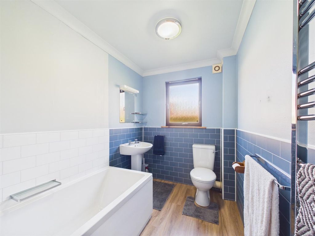 Additional image 8 of 2 bed flat for sale5 Manor Court, Coupar Angus Road, Blairgowrie PH10