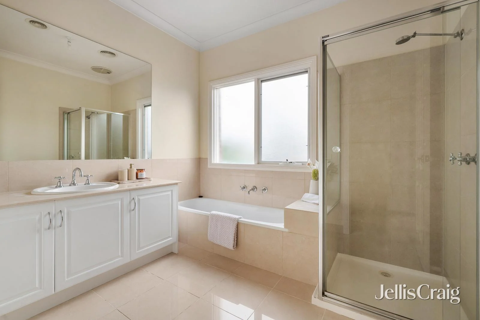 Additional image 7 of 14A Meadow Grove, Deepdene VIC 3103