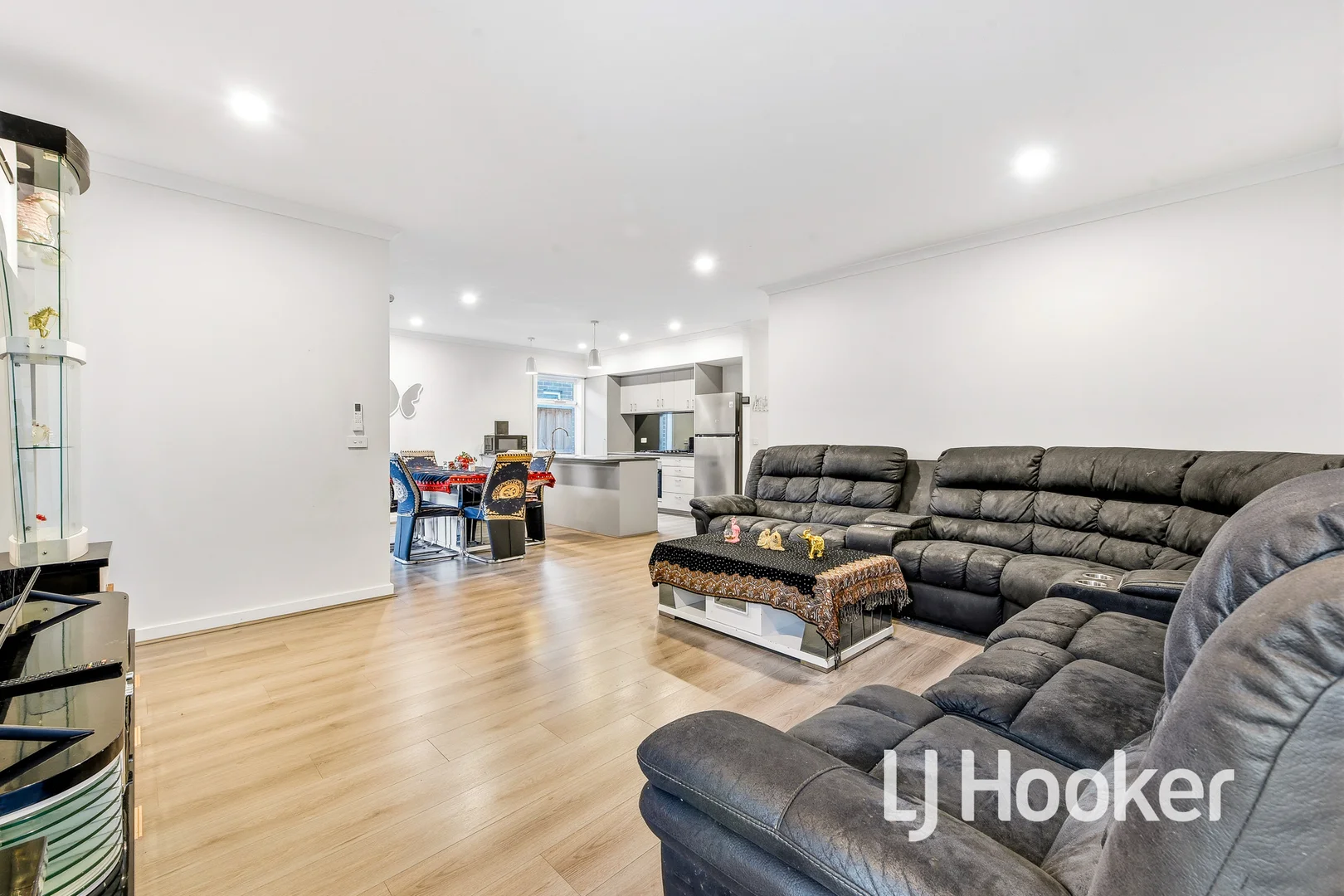 Additional image 8 of 33 Mercury Road, Cranbourne East VIC 3977