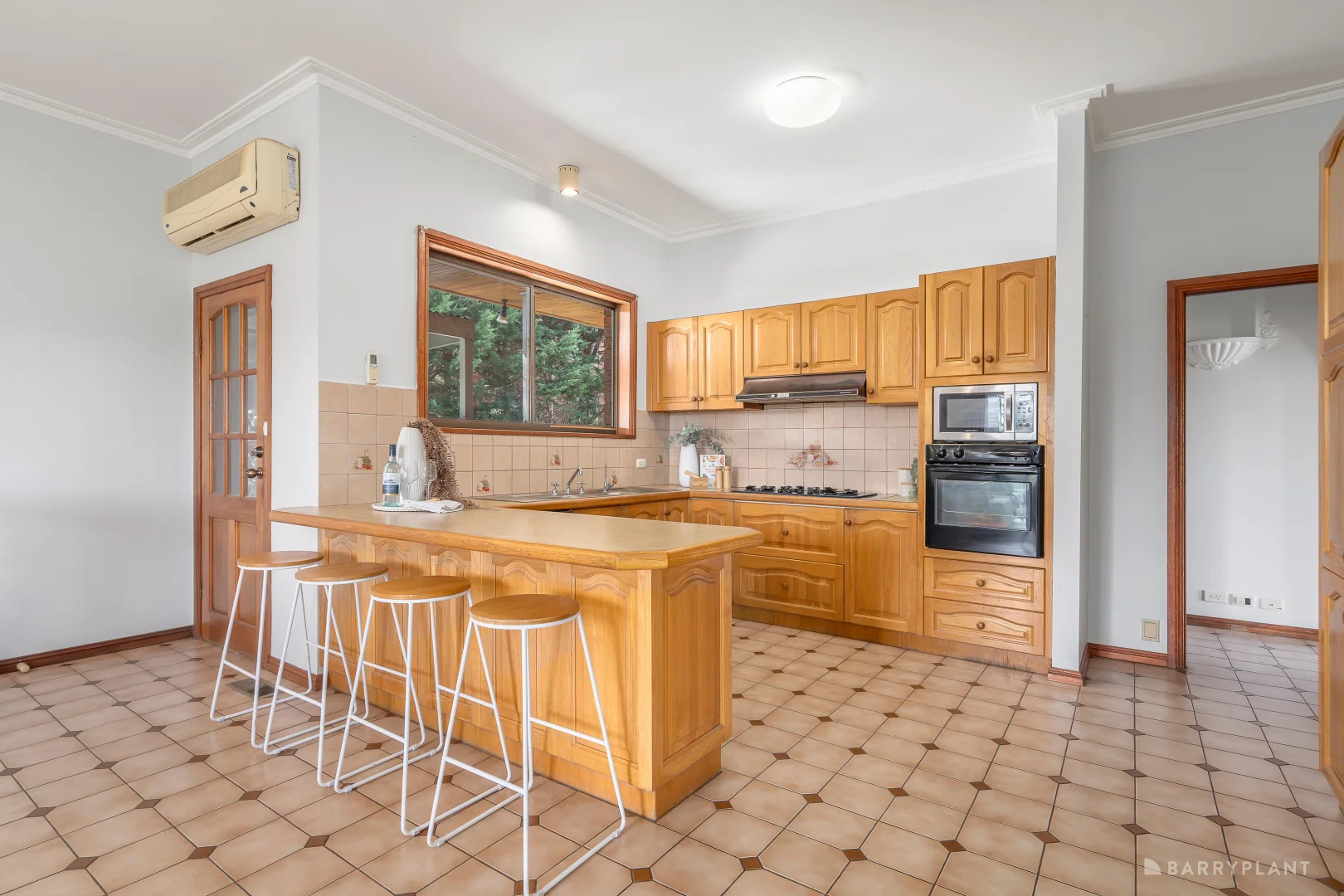 Additional image 3 of 6 Chestnut Court, Doncaster East VIC 3109