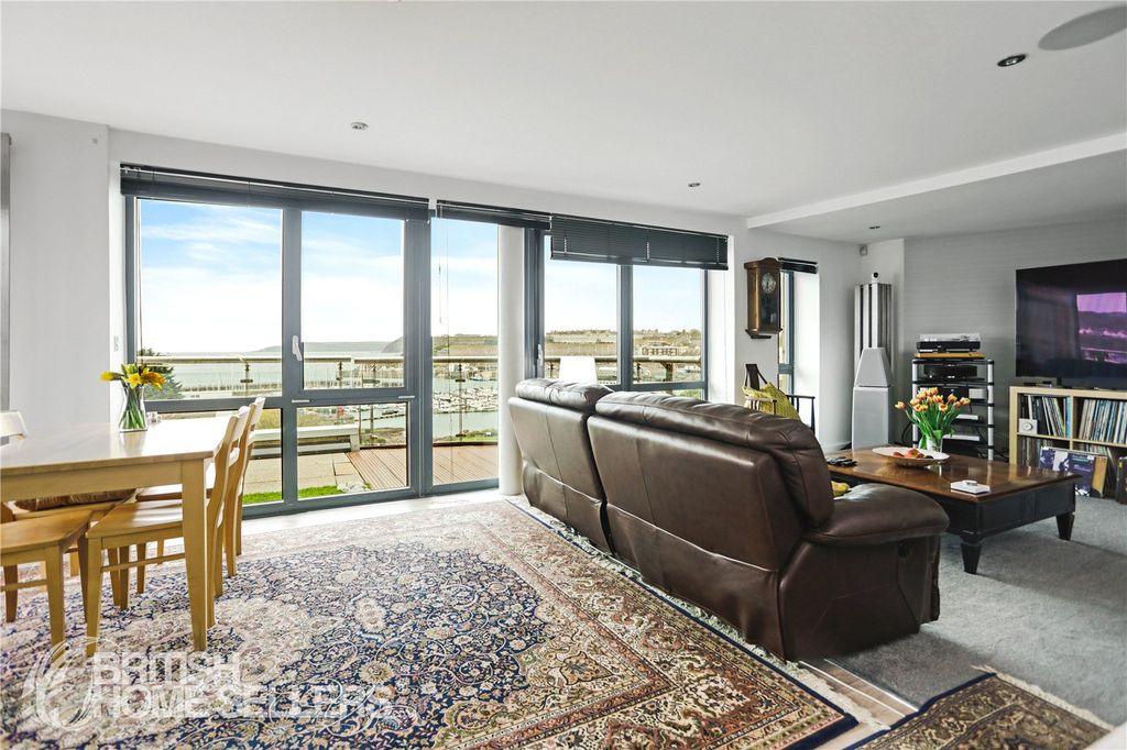 4 bed flat for saleParsonage Way, Plymouth, Devon PL4
