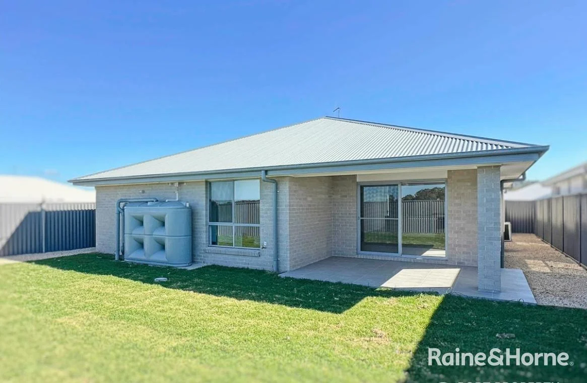 Additional image 10 of 7 St John Terrace, Lake Cathie NSW 2445
