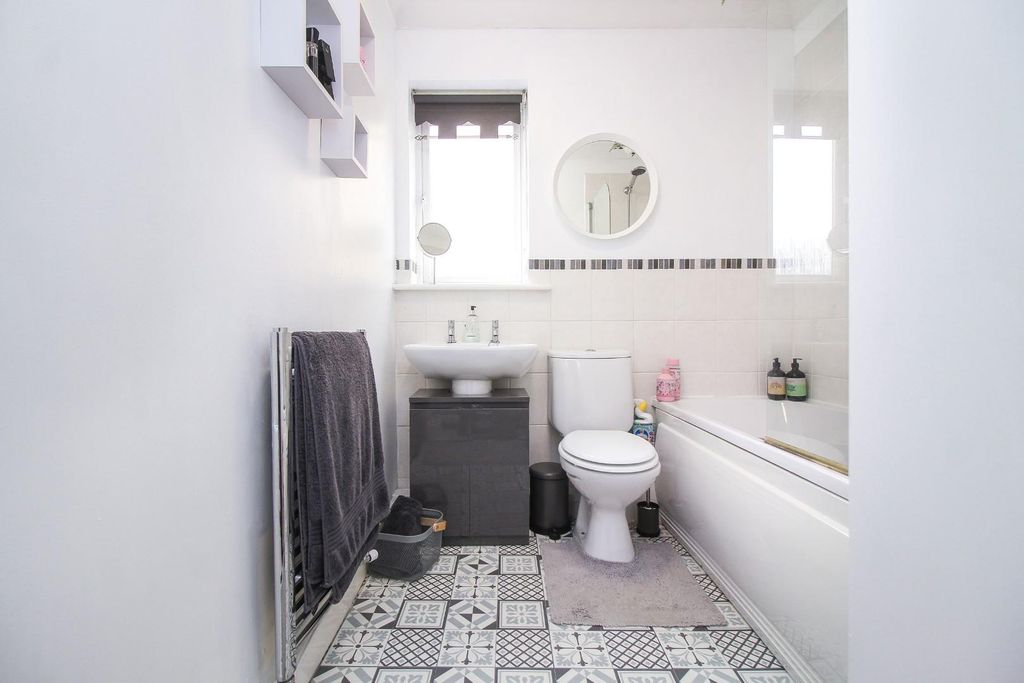 Additional image 6 of 2 bed flat for saleUltor Court, Blyth NE24