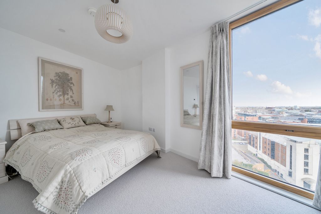Additional image 17 of 2 bed flat for saleSt. Marks Square, Bromley BR2