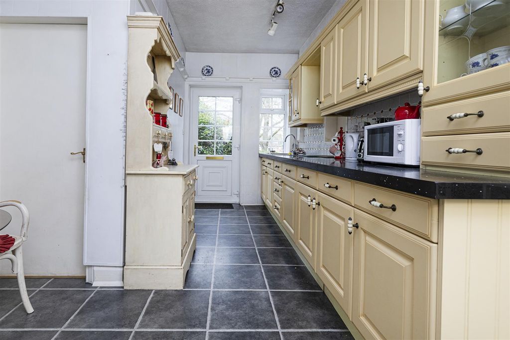 Additional image 14 of 4 bed detached house for saleWoodhouse Lane, Brighouse HD6