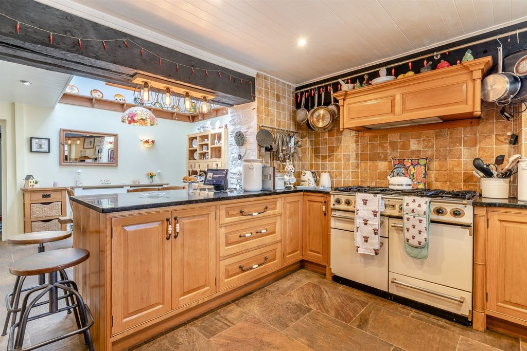 Additional image 8 of 5 bed detached house for saleCaerphilly, Caerphilly CF83
