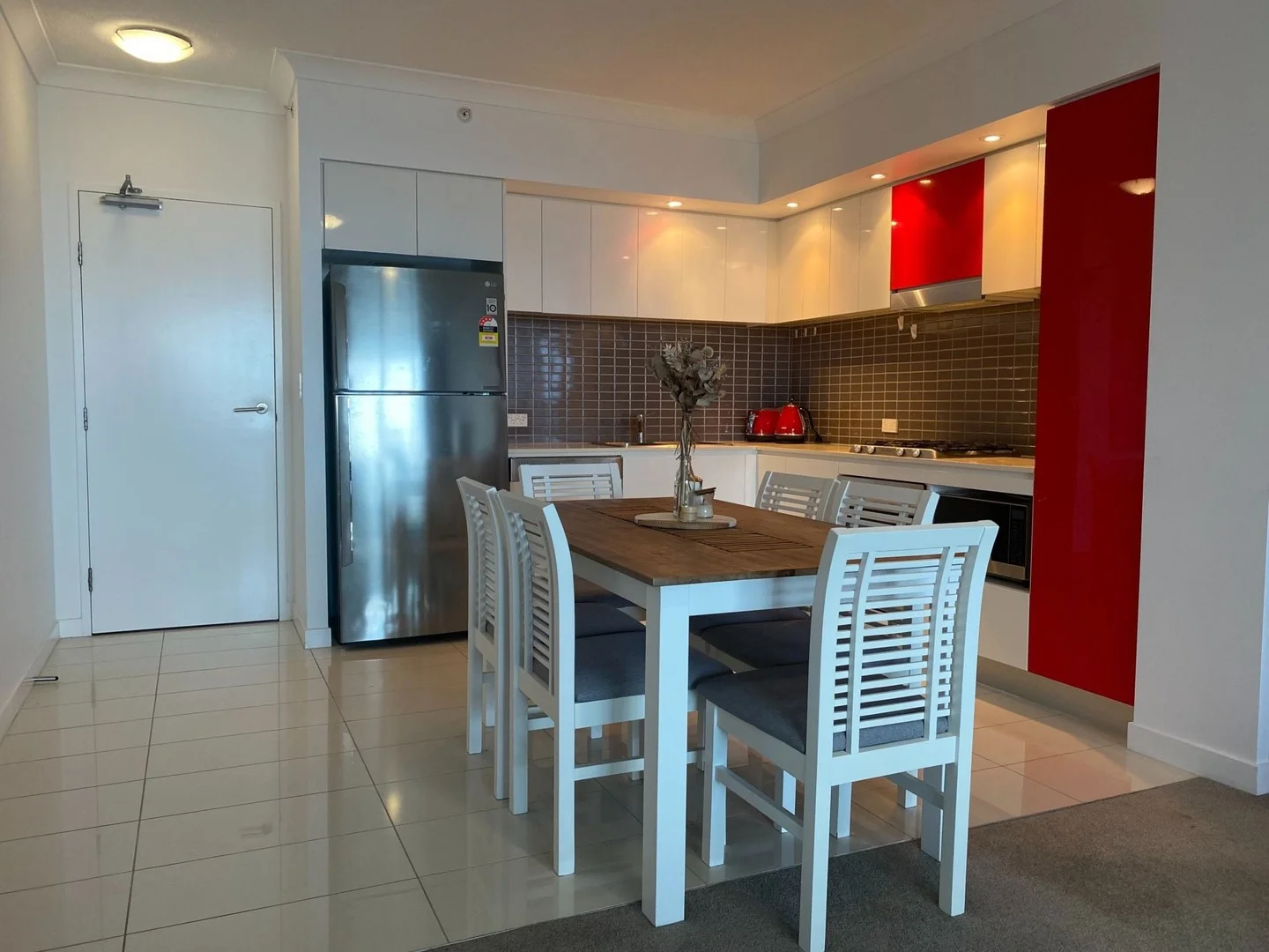 33403/9 Lawson St, Southport QLD 4215