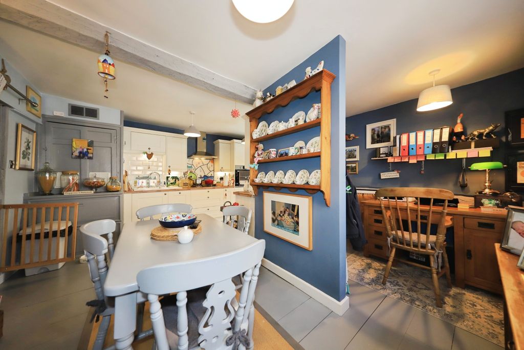 Additional image 3 of 2 bed town house for saleMill Street, Bridgnorth WV15