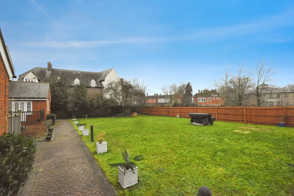 Additional image 15 of 2 bed flat for saleCoggeshall Road, Braintree CM7