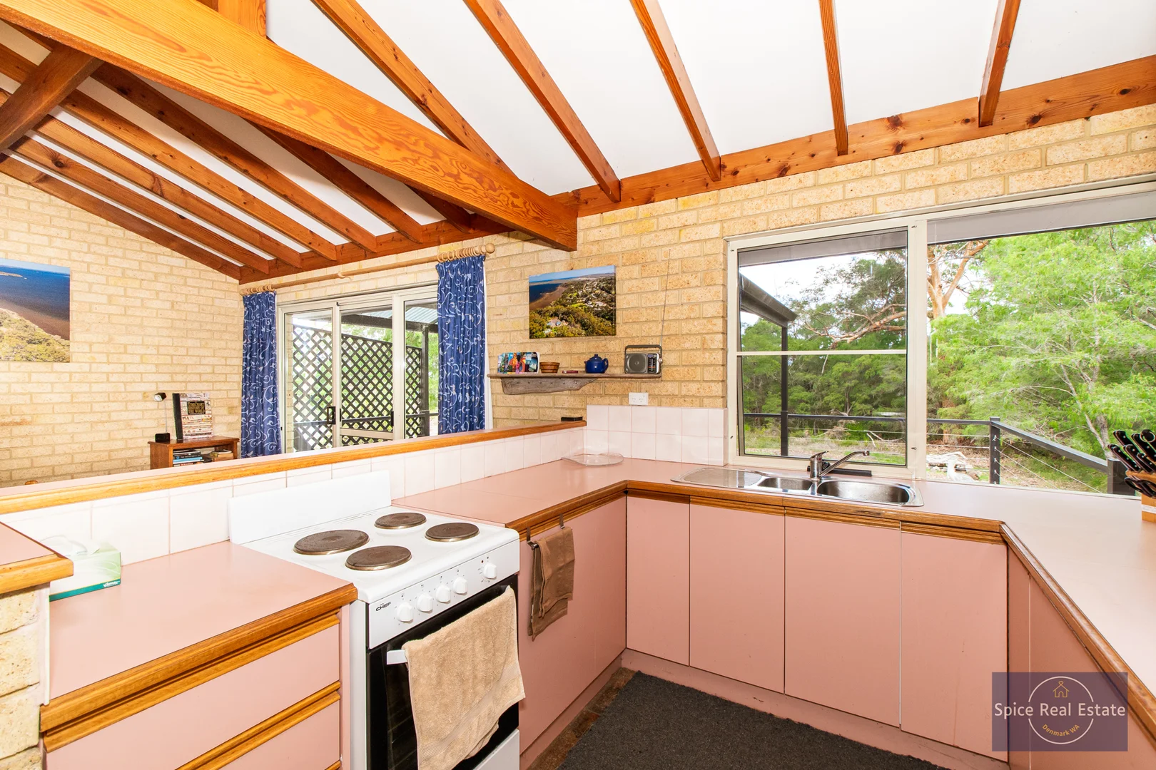 Additional image 9 of 2/1 Maraveen Place, Ocean Beach WA 6333