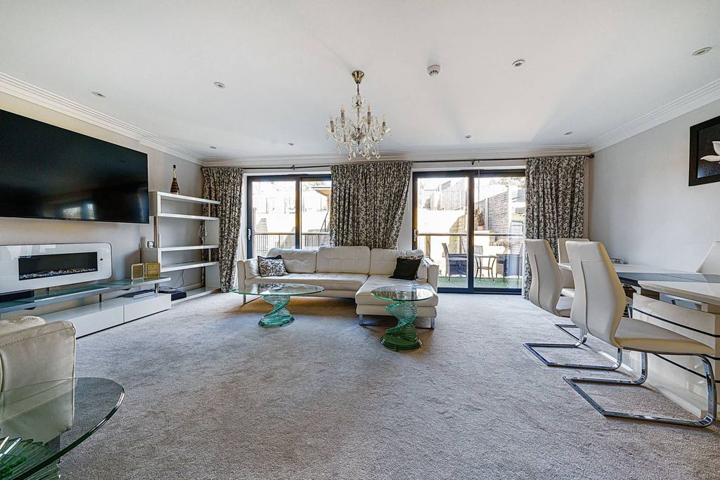 Additional image 7 of 5 bed detached house for saleWoodlands Road, Bromley BR1