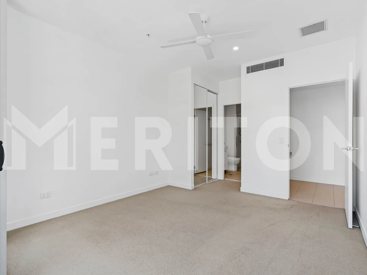 2A/88 Doggett St, Newstead QLD 4006 photo 4