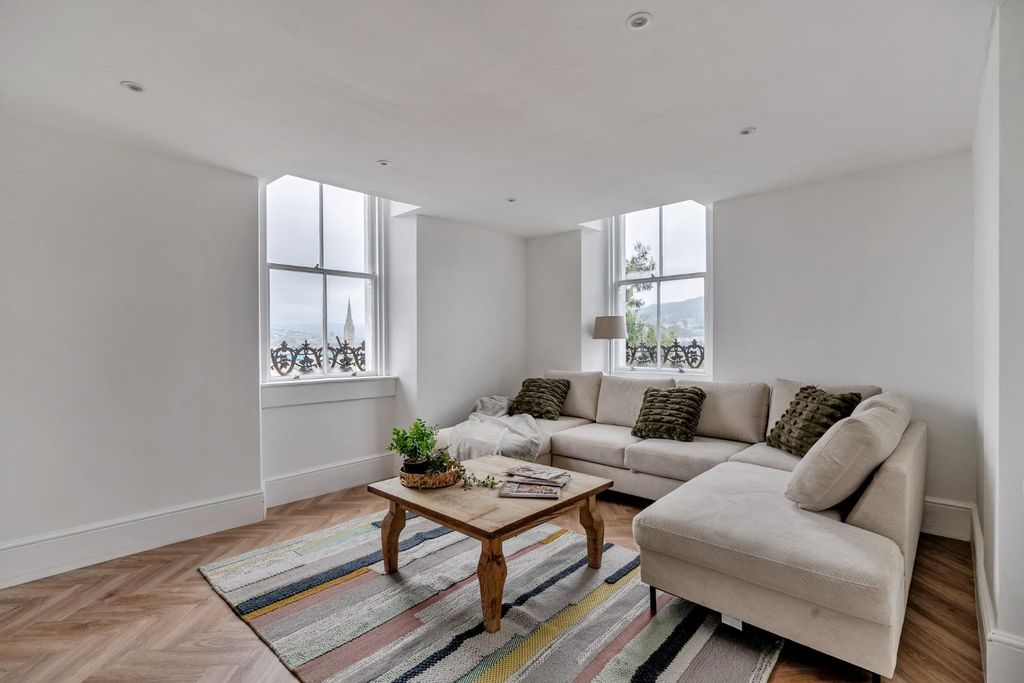 Additional image 2 of 2 bed flat for saleCalton Road, Lyncombe, Bath BA2