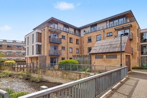 Empress Court, Woodins Way OX1