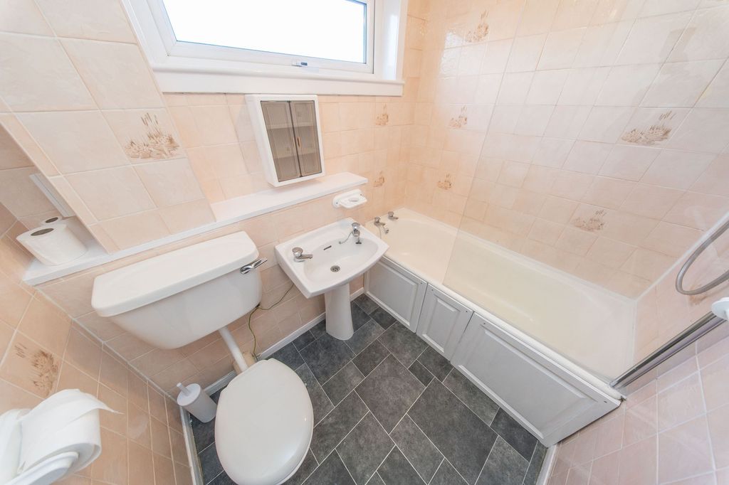 Additional image 4 of 3 bed terraced house for saleHeatherbank, Ladywell, Livingston EH54