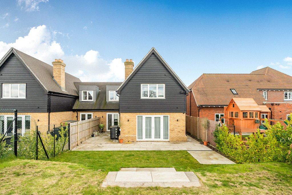 Additional image 24 of 3 bed semi-detached house for saleBridle Close, Borehamwood, Hertfordshire WD6