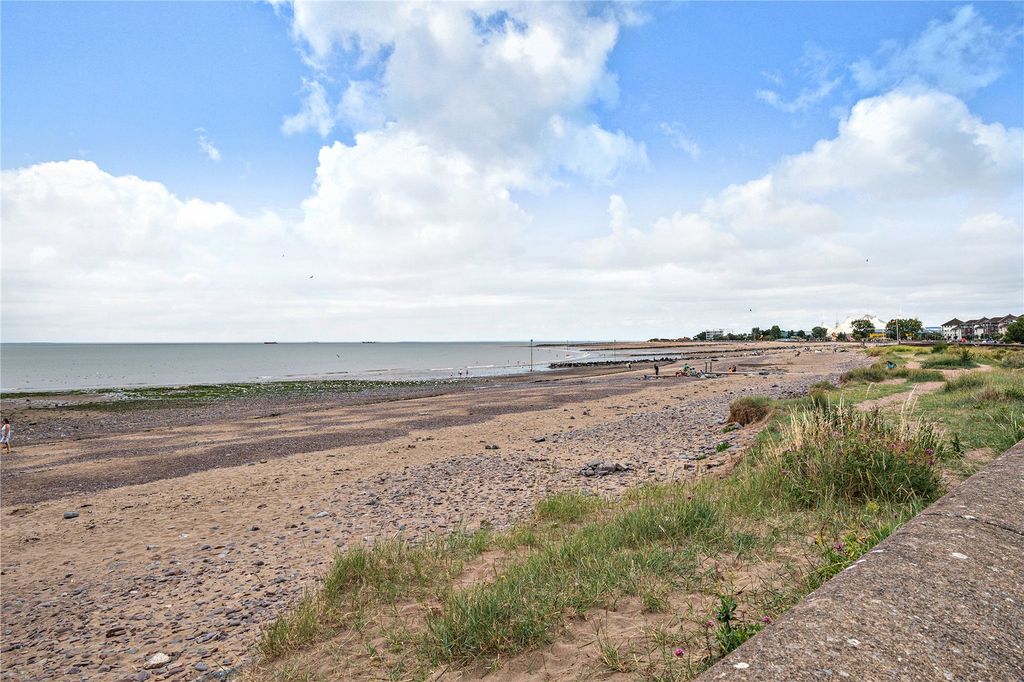 Additional image 19 of 3 bed flat for sale2 The Esplanade, Minehead, Somerset TA24