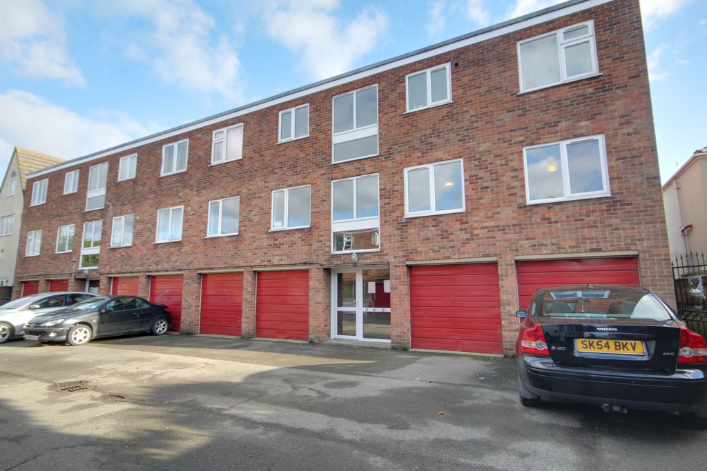 Additional image 14 of 2 bed flat for saleBriton Court, Spalding PE11